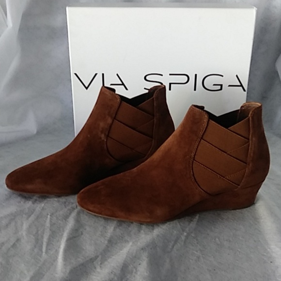Via Spiga Shoes - Via Spiga V Harlie Ankle Bootie, Chestnut, 8M, A3
